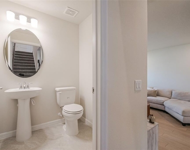 6938 Reverie Park Avenue - Photo Thumbnail 10