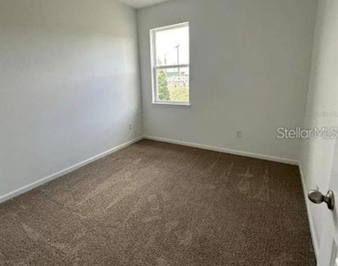 4350 Davos Drive - Photo Thumbnail 7
