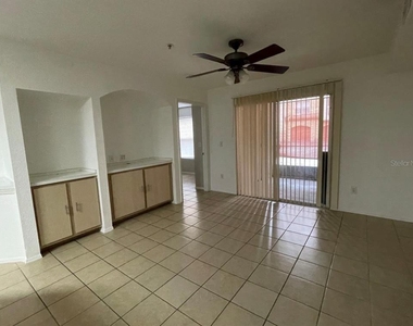 827 Camargo Way - Photo Thumbnail 2