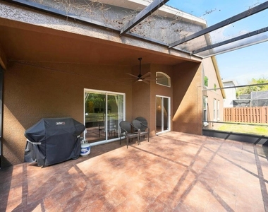 5477 Glen Oak Place - Photo Thumbnail 6