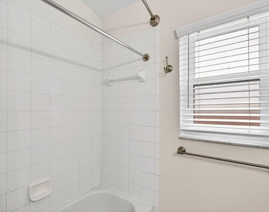5477 Glen Oak Place - Photo Thumbnail 32