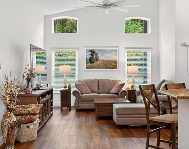5477 Glen Oak Place - Photo Thumbnail 21