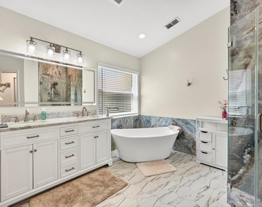 5477 Glen Oak Place - Photo Thumbnail 7