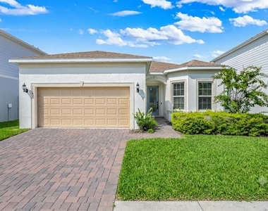 10393 Park Estates Avenue - Photo Thumbnail 2