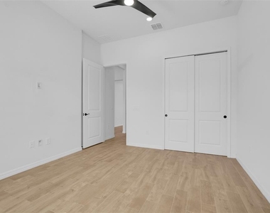 10393 Park Estates Avenue - Photo Thumbnail 31
