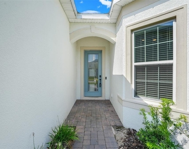 10393 Park Estates Avenue - Photo Thumbnail 3