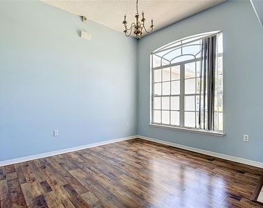 1001 Eiffel Lane - Photo Thumbnail 5