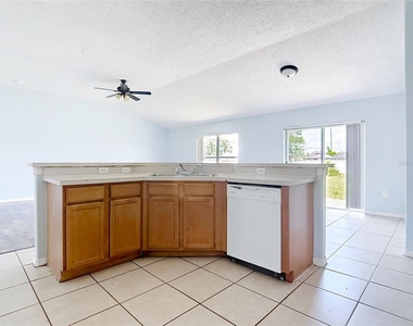 1001 Eiffel Lane - Photo Thumbnail 11