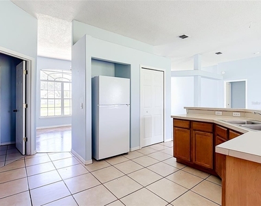 1001 Eiffel Lane - Photo Thumbnail 10