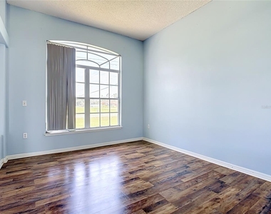 1001 Eiffel Lane - Photo Thumbnail 6