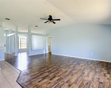 1001 Eiffel Lane - Photo Thumbnail 7