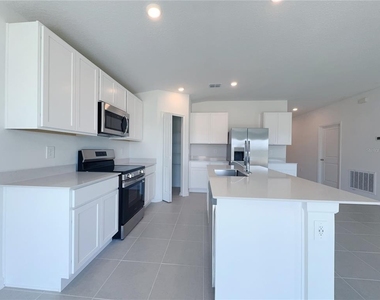 2362 Mckinley Drive - Photo Thumbnail 5