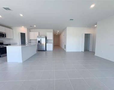2362 Mckinley Drive - Photo Thumbnail 3