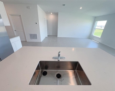 2362 Mckinley Drive - Photo Thumbnail 9