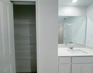 2362 Mckinley Drive - Photo Thumbnail 36