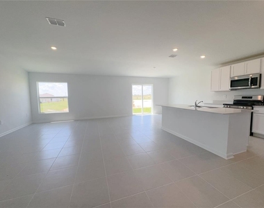 2362 Mckinley Drive - Photo Thumbnail 2