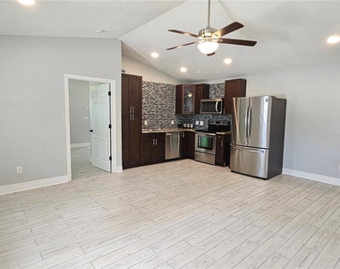 5042 Linda Street - Photo Thumbnail 2