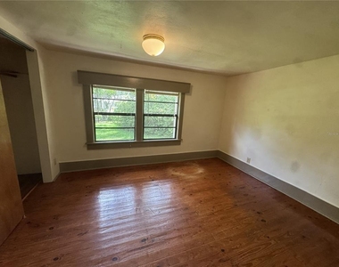 4025 Sw 20th Drive - Photo Thumbnail 10