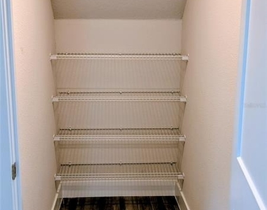 3062 Isles Way - Photo Thumbnail 6