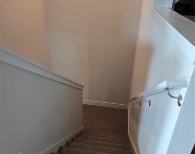 3062 Isles Way - Photo Thumbnail 13