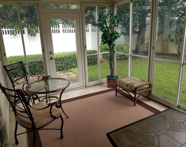 1255 Virginia Drive - Photo Thumbnail 9