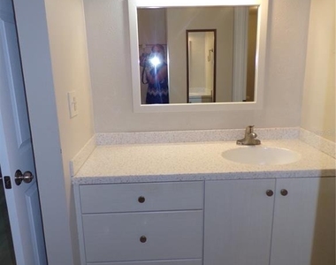 25188 Marion Ave - Photo Thumbnail 11