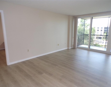 25188 Marion Ave - Photo Thumbnail 12