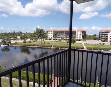 25188 Marion Ave - Photo Thumbnail 17