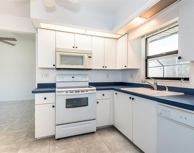 838 Jarvis Street - Photo Thumbnail 13