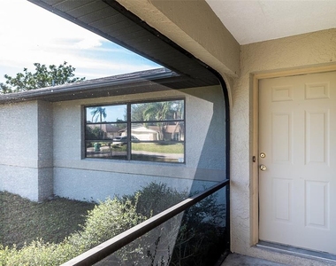 838 Jarvis Street - Photo Thumbnail 2