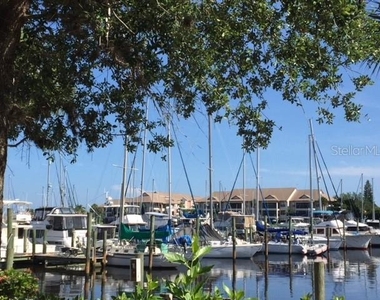 426 Gaspar Key Lane - Photo Thumbnail 34