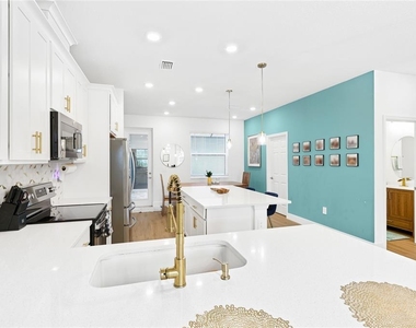 1808 Fender Lane - Photo Thumbnail 6