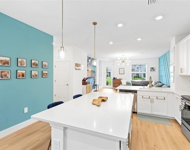 1808 Fender Lane - Photo Thumbnail 9