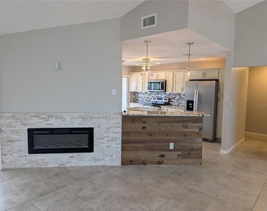 8707 51st Avenue W - Photo Thumbnail 9