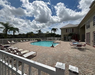 7635 Plantation Circle - Photo Thumbnail 15