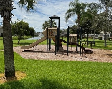 7635 Plantation Circle - Photo Thumbnail 14