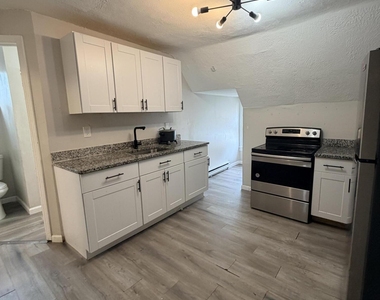 478 N Pennsylvania Avenue - Photo Thumbnail 4