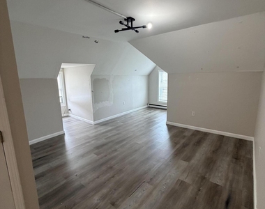 478 N Pennsylvania Avenue - Photo Thumbnail 5