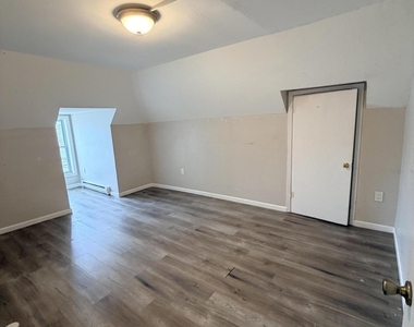 478 N Pennsylvania Avenue - Photo Thumbnail 7