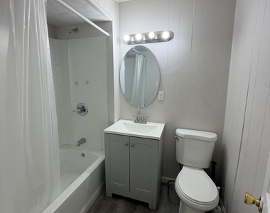 478 N Pennsylvania Avenue - Photo Thumbnail 5