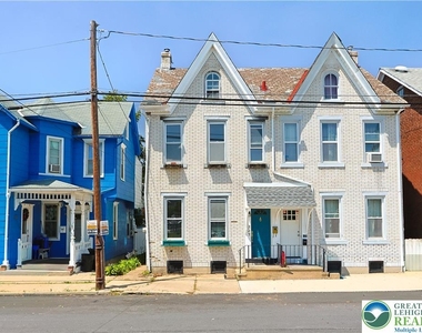 227 E Garrison Street - Photo Thumbnail 26