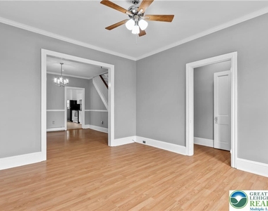 227 E Garrison Street - Photo Thumbnail 2