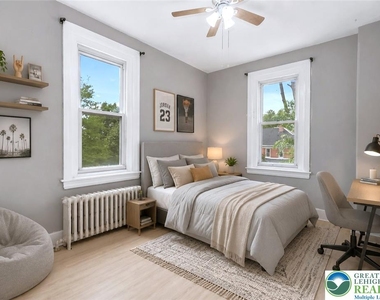 227 E Garrison Street - Photo Thumbnail 19