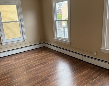 328 W Broad Street - Photo Thumbnail 10