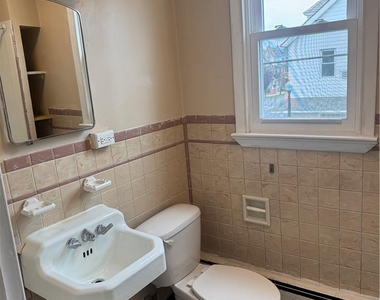 328 W Broad Street - Photo Thumbnail 14