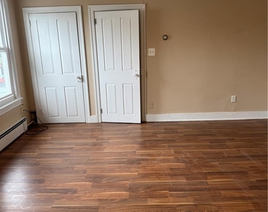 328 W Broad Street - Photo Thumbnail 18