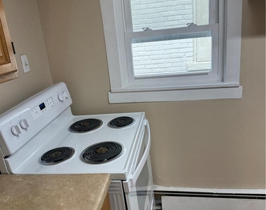 328 W Broad Street - Photo Thumbnail 6