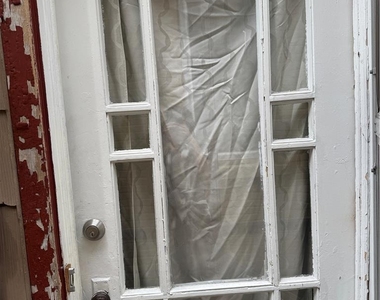 328 W Broad Street - Photo Thumbnail 2