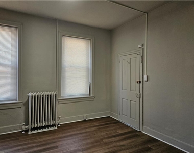 16 E Main Street - Photo Thumbnail 1