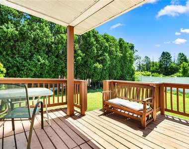 1024 Washington Street - Photo Thumbnail 21